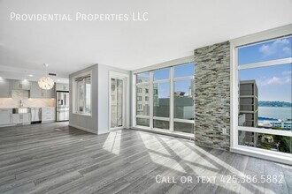 2721 1st Ave in Seattle, WA - Building Photo - Building Photo