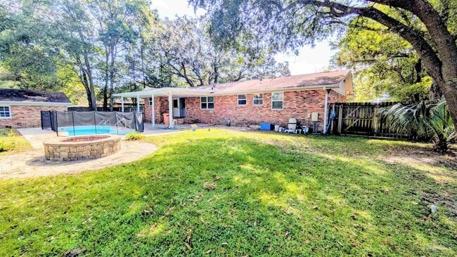 1370 Tunis St in Pensacola, FL - Building Photo - Building Photo