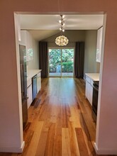 7074 25th Ave NE in Seattle, WA - Building Photo - Building Photo