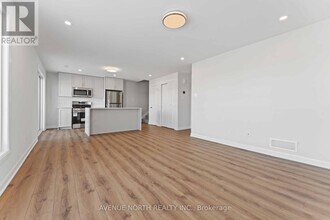 1213 Creekway Private in Ottawa, ON - Building Photo - Building Photo