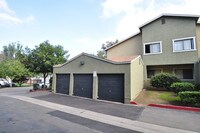 Building Photo - Creekside Villas Apartments in San Diego, California
