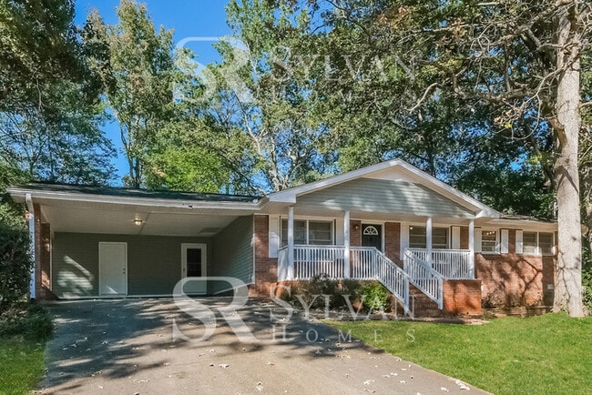 6148 Hillpine Dr in Douglasville, GA - Building Photo - Building Photo