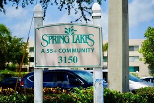 3154 Via Poinciana, Unit 4120 in Greenacres, FL - Building Photo