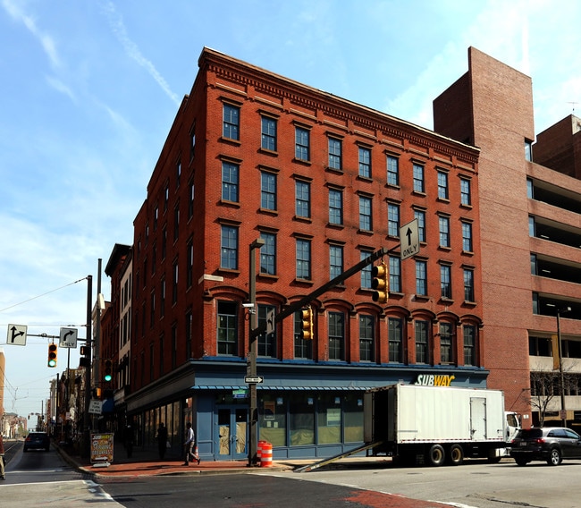 220 W Baltimore St