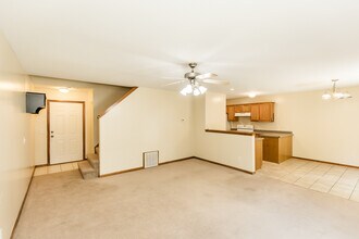 2526 Deerfield Blvd in Junction City, KS - Building Photo - Building Photo