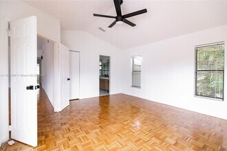 8775 SW 57th St in Cooper City, FL - Building Photo - Building Photo