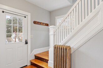 577 Chandler St in Worcester, MA - Building Photo - Building Photo