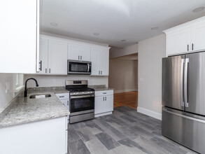 511 Geneva Ave in Boston, MA - Building Photo - Building Photo