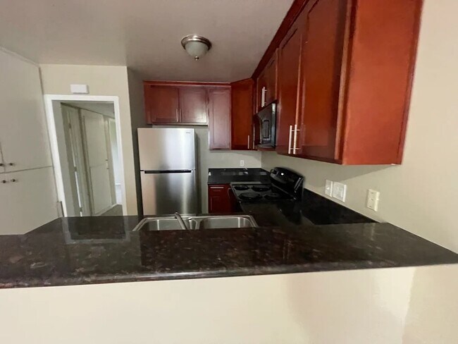 402 Baylor Dr, Unit 0 in Vallejo, CA - Building Photo - Building Photo