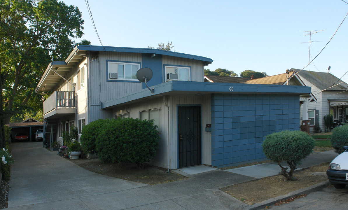 60 W 1st St in Morgan Hill, CA - Building Photo