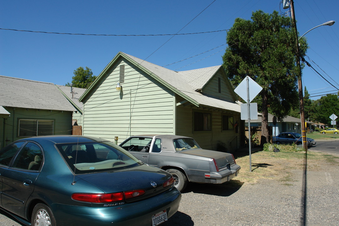 1092 Humboldt Ave in Chico, CA - Building Photo