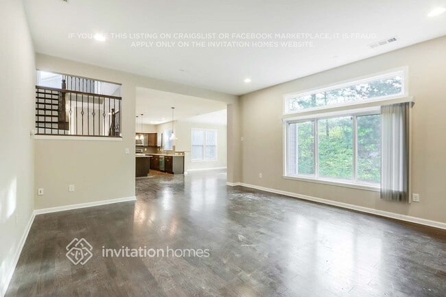 2424 Steinbeck Ln in Powder Springs, GA - Foto de edificio - Building Photo