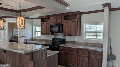 7100 Knoxville Rd in Lizella, GA - Building Photo - Building Photo