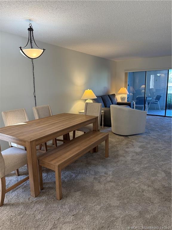 554 NE Plantation Rd in Stuart, FL - Building Photo - Building Photo