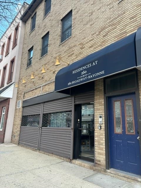 property at 260 Broadway