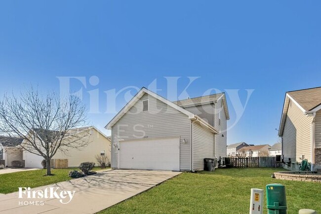 property at 1903 Briarfield Dr