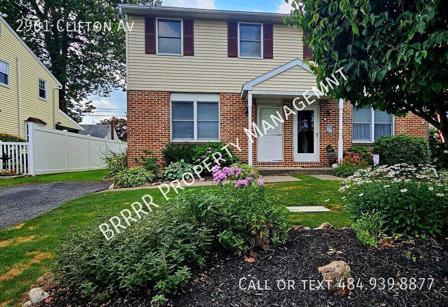 2961 Clifton Ave in Bethlehem, PA - Building Photo