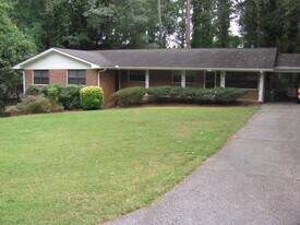 1405 Southland Vista Ct NE in Atlanta, GA - Building Photo