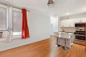 7505 Palisade Ave in North Bergen, NJ - Building Photo - Building Photo