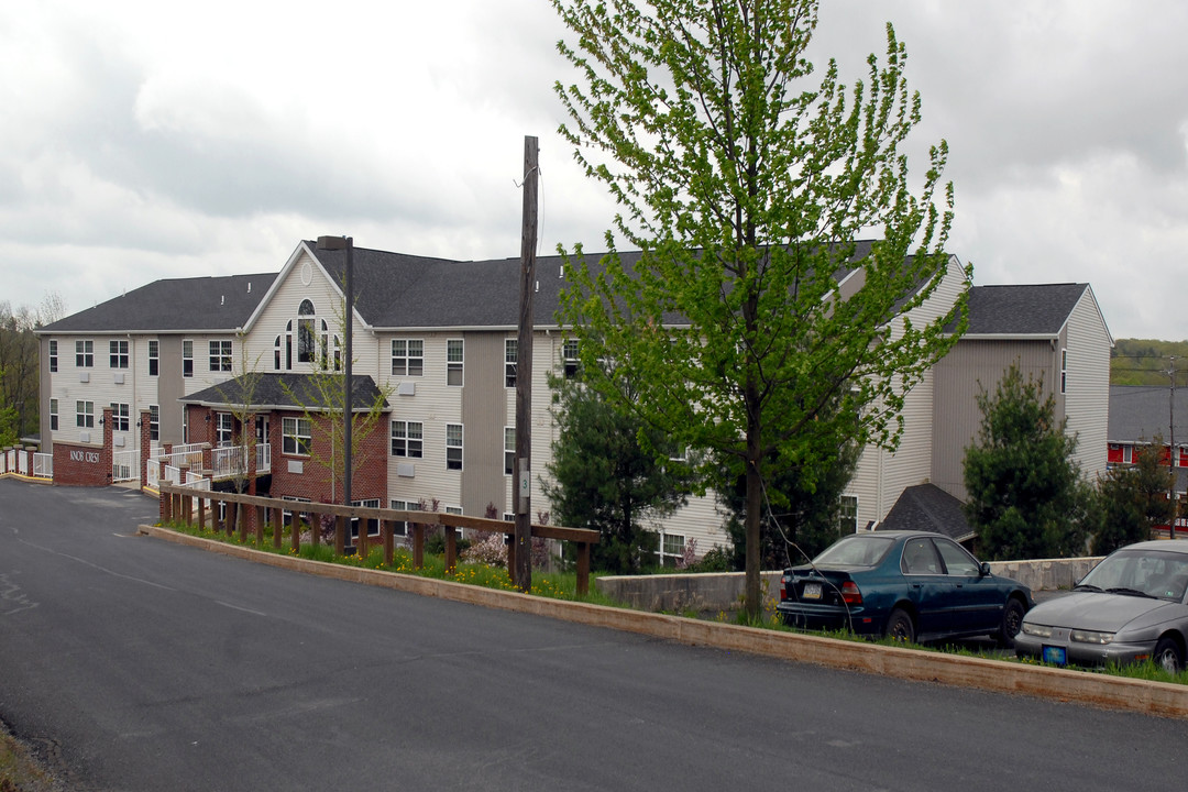 Knob Crest in Mt Pocono, PA - Foto de edificio