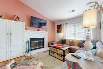 5215 Carruthers St NE in Albuquerque, NM - Building Photo - Building Photo