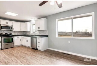 1707 Baker Ln in Payette, ID - Building Photo - Building Photo