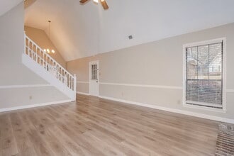 6744 Blue Spruce Dr in Southaven, MS - Building Photo - Building Photo