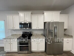 1367 Sea Grv Ct in Gulf Breeze, FL - Building Photo - Building Photo