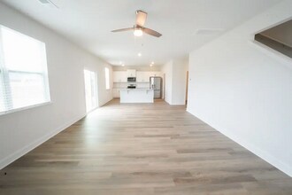 337 Logging Hl Dr in Richmond Hill, GA - Building Photo - Building Photo