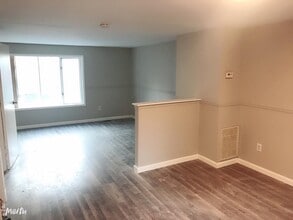 42 Gladstone Ave in Newark, NJ - Building Photo - Building Photo