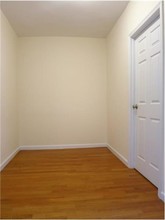 236 E 80th St-Unit -#011 in New York, NY - Building Photo - Building Photo