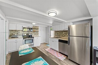 2618 Monroe St in Hollywood, FL - Building Photo - Building Photo