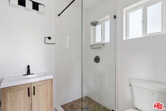 15840 Chatsworth St in Los Angeles, CA - Building Photo - Building Photo