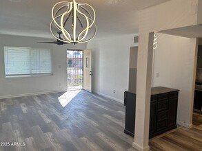 216 E Carol Ave in Phoenix, AZ - Building Photo - Building Photo