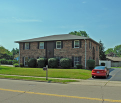 2074 Hewitt Ave Apartments