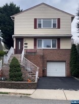 10 Maitland Pl in Garfield, NJ - Building Photo