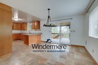 1179 SE O'leary St in Oak Harbor, WA - Building Photo - Building Photo