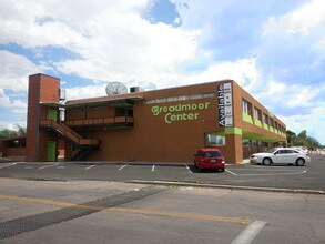 The Broadmoor in Tucson, AZ - Foto de edificio - Building Photo