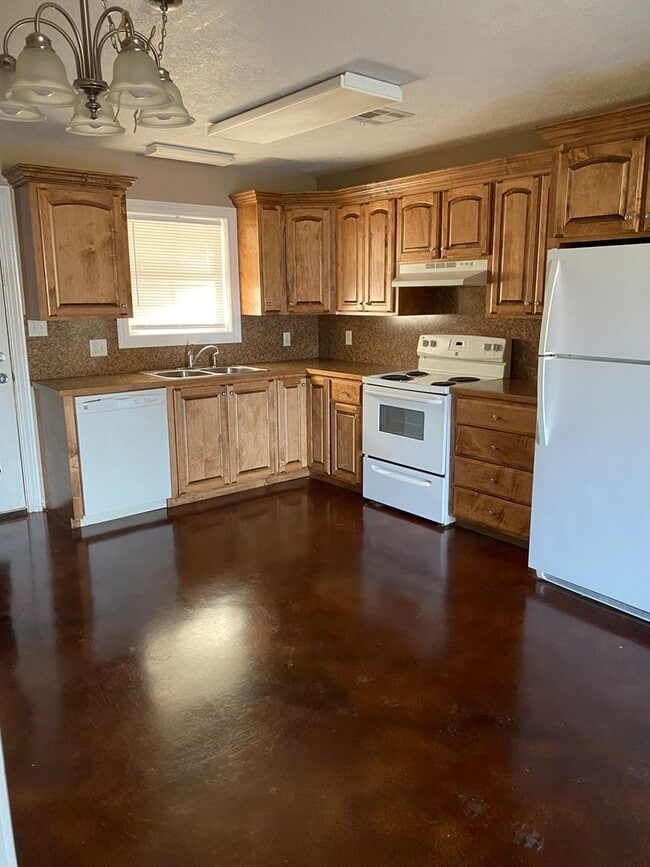 914 Live Oak St in Sulphur, LA - Building Photo - Building Photo