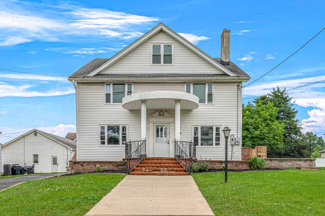 property at 382 E Main St