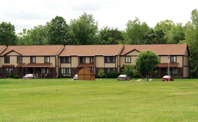 Teays Pointe Town Home in Scott Depot, WV - Building Photo - Building Photo