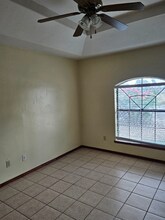 2000 Circle Dr, Unit 4 in Mission, TX - Building Photo - Building Photo