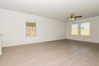 1718 Crossbill St in Forney, TX - Building Photo - Building Photo