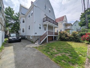 41 Ossipee Rd, Unit #1 in Somerville, MA - Building Photo - Building Photo