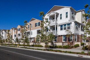 La Palma Village in Anaheim, CA - Building Photo