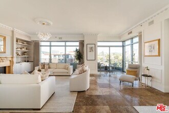 10800 Wilshire Blvd in Los Angeles, CA - Building Photo - Building Photo