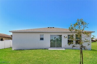 3119 SW 21st Pl in Cape Coral, FL - Building Photo - Building Photo