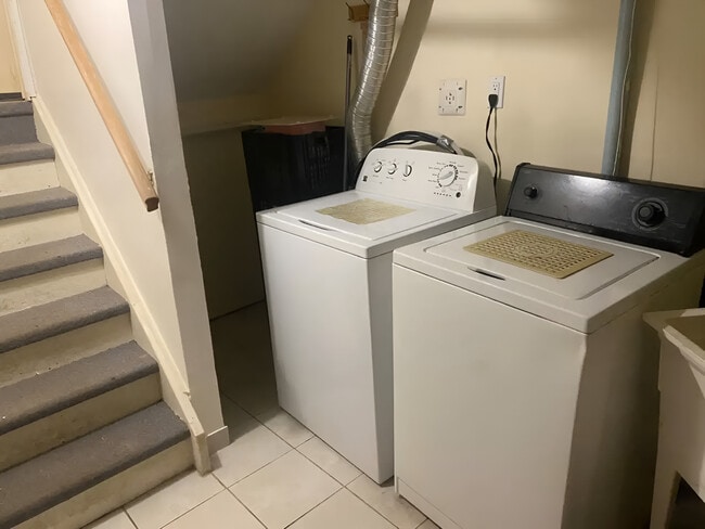 property at 54 Chilmar Cres