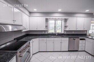 29 Hillcrest Dr in Dover, NH - Building Photo - Building Photo