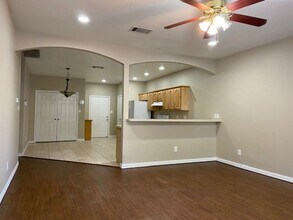 300-306 E Main St in Lancaster, TX - Building Photo - Building Photo